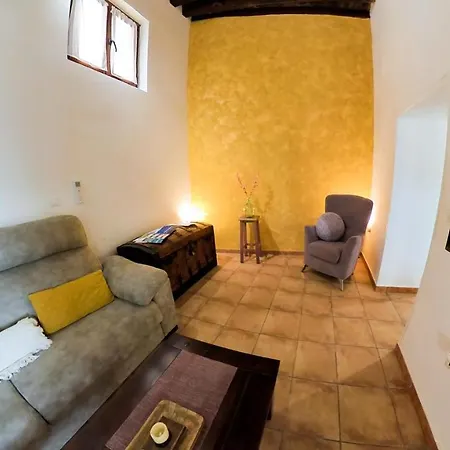 Santa Leocadia アパート